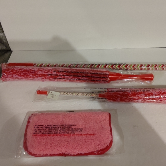 NEW 4 pc set. Microfiber duster Kit. Pink. By Campanelli - Picture 1 of 5